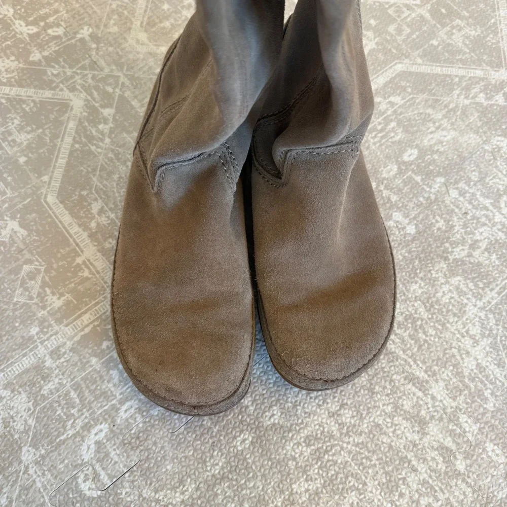 FitFlop Mukluk‎ Tall Suede Boots Womens 8 Taupe